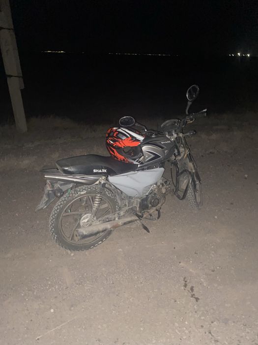 Продам мотоцикл шарк 125