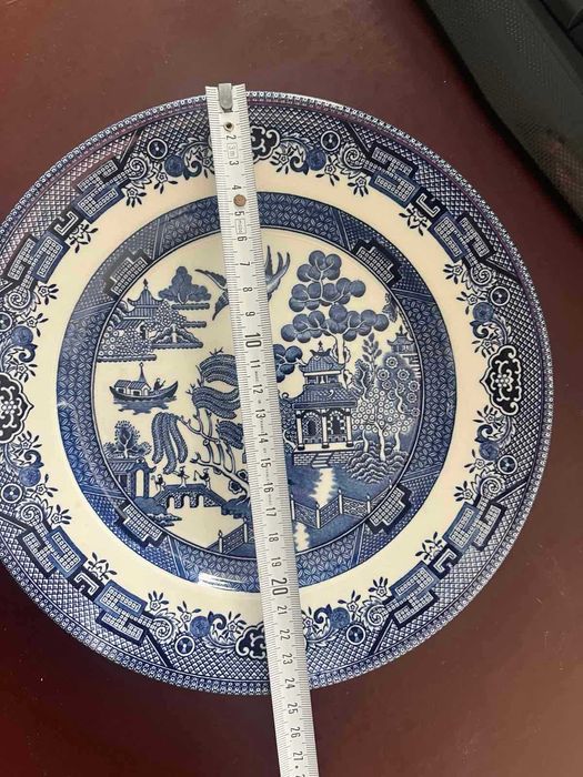 2 бр. чинии Blue willow Staffordshire Churchill, 24,5 cm
