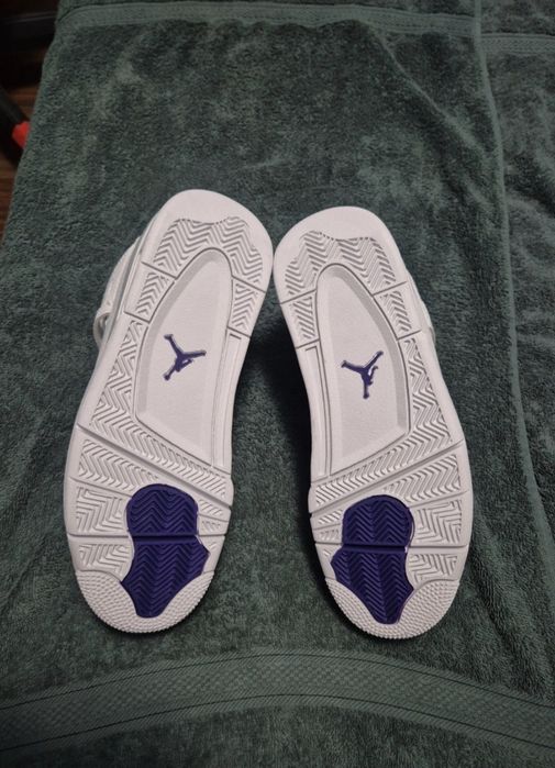 Air Jordan 4 Metallic Purple