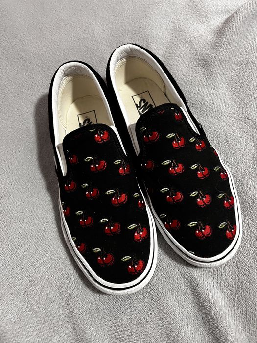 Vans Slip-On Cherry