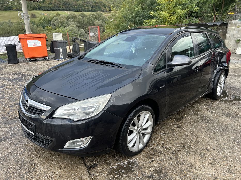 Far Opel Astra j