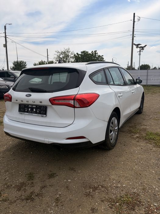 Ford Focus 1.5 TREND