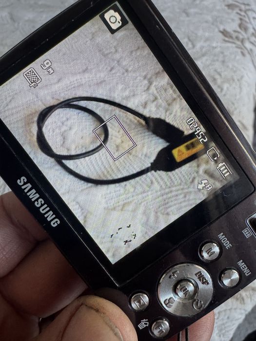 Aparat foto Samsung cu data si ora pe poza