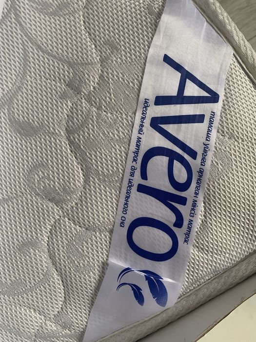 Продам спальный гарнитур с матрасом!