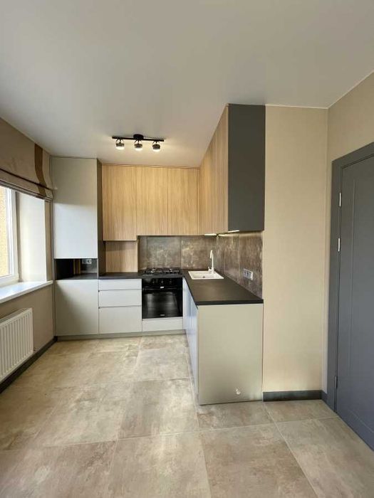 Дава се под наем Двустаен апартамент в София, Зона Б-18 - 65 кв.м за 698.19 € - Снимка #2
