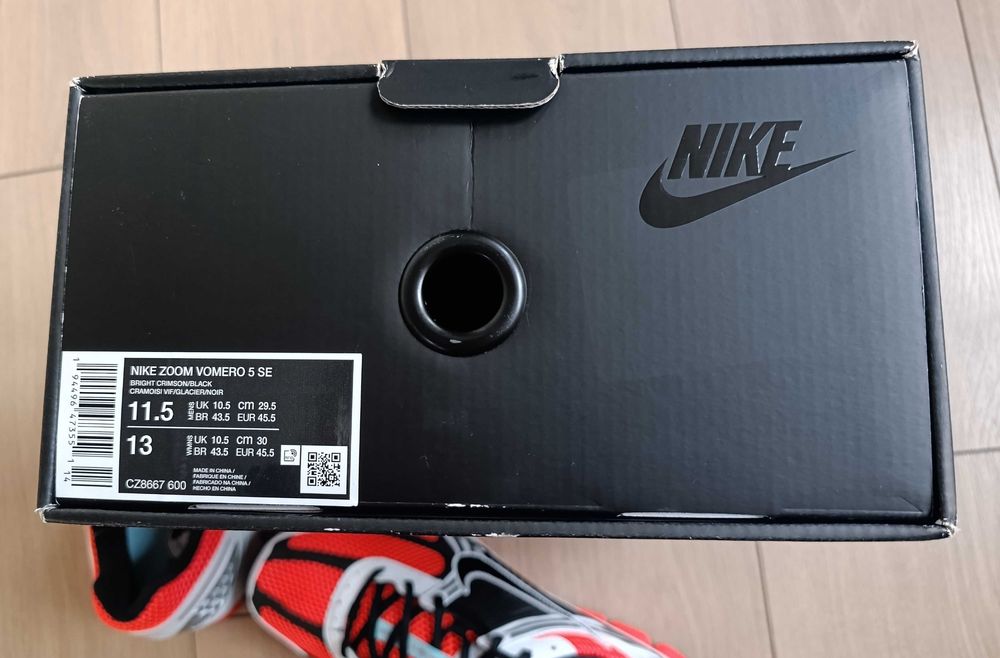 Nike Zoom Vomero 5
