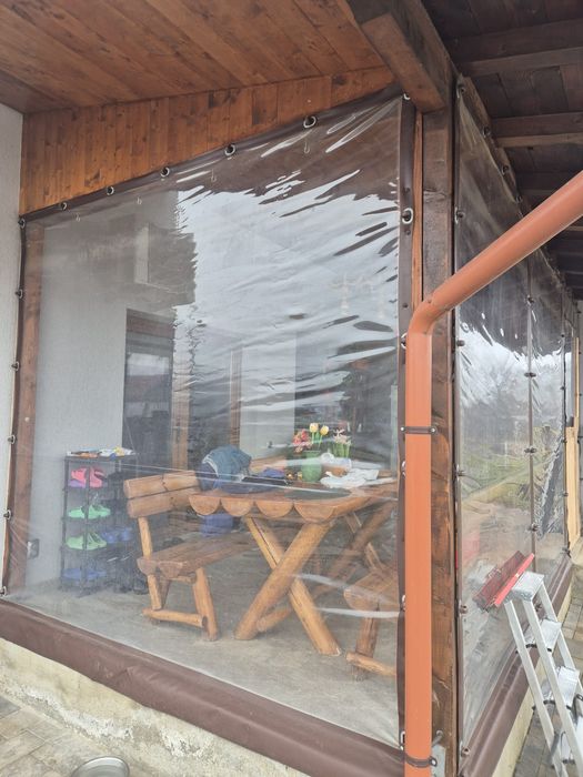 Rulouri de folie pentru terase exterioare