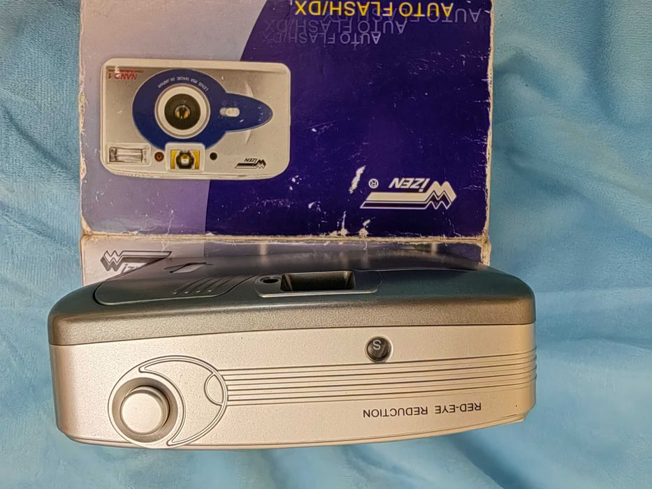 Фотоаппарат плёночный риаритет б/у