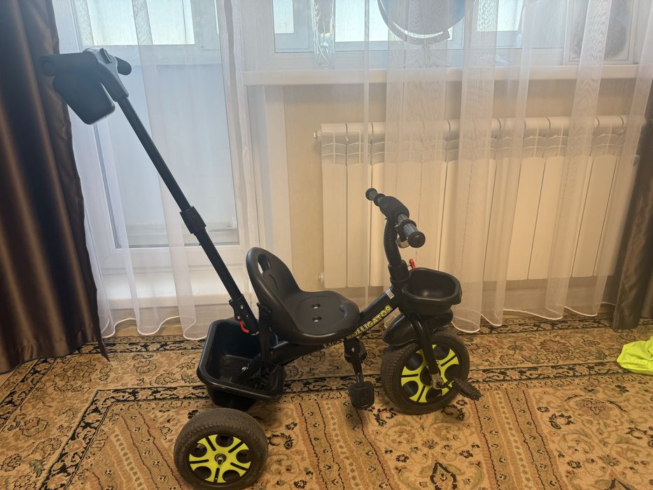 Велосипед трехколесный