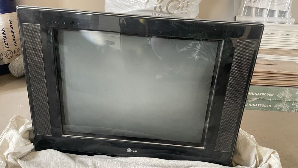 Продам Телевизор LG