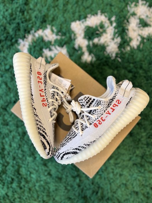Yeezy Boost 350 Zebra