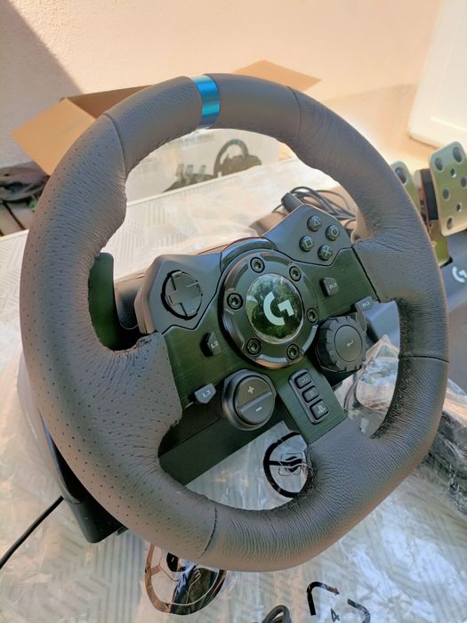 De vânzare volan gaming Logitech g923 cu pedale