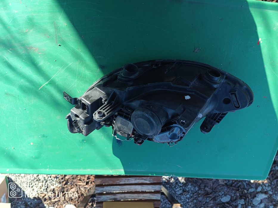 Seat Ibiza FR оригинален десен фар