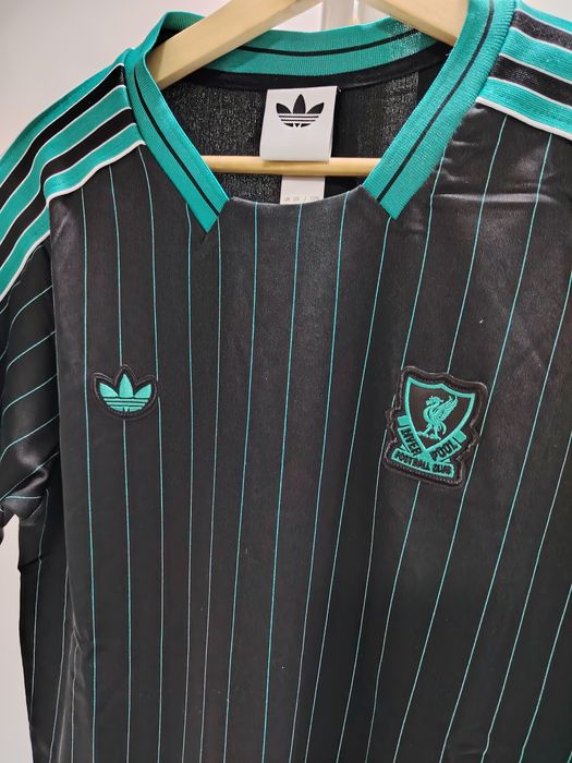 Tricou Liverpool vintage simplu