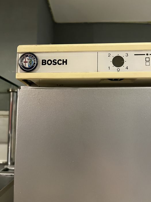 Хладилник с фризер BOSCH