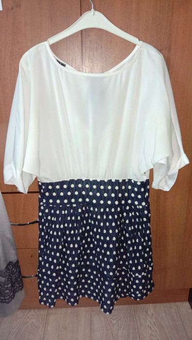 Продам платья, размеры разные