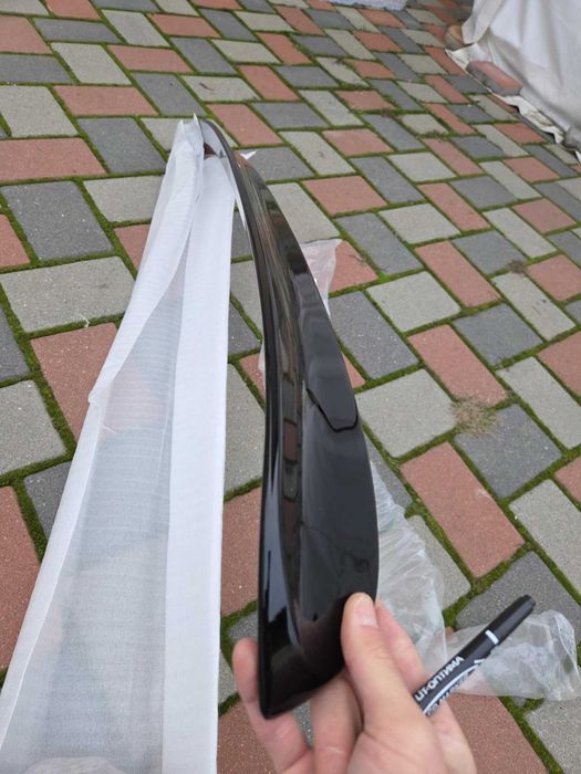 Eleron Luneta Lip Spoiler Geam VW Volkswagen Passat CC, Negru Lucios