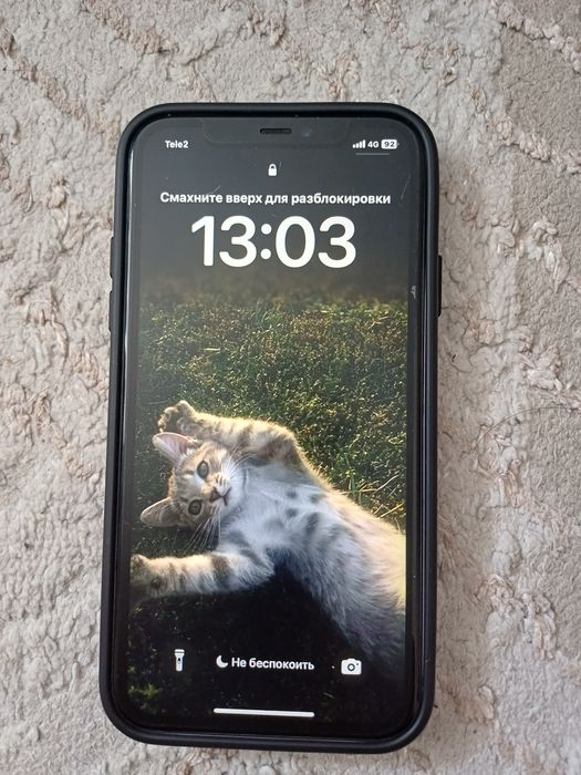 продам iPhone 11