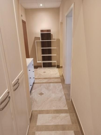 Дава се под наем Тристаен апартамент в Пловдив, Център - 95 кв.м за 600 € - Снимка #4