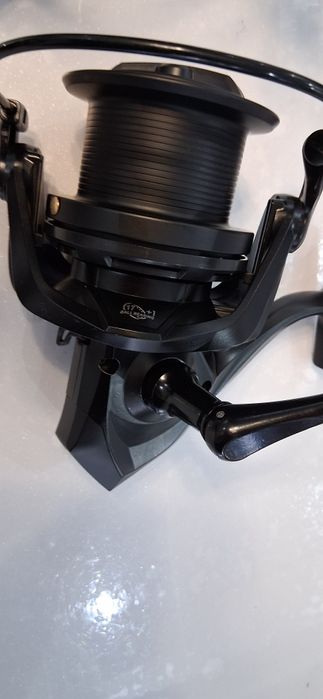 Новa Макарa  14000 Black edition NGK

Метална шпула

Метална дръжка