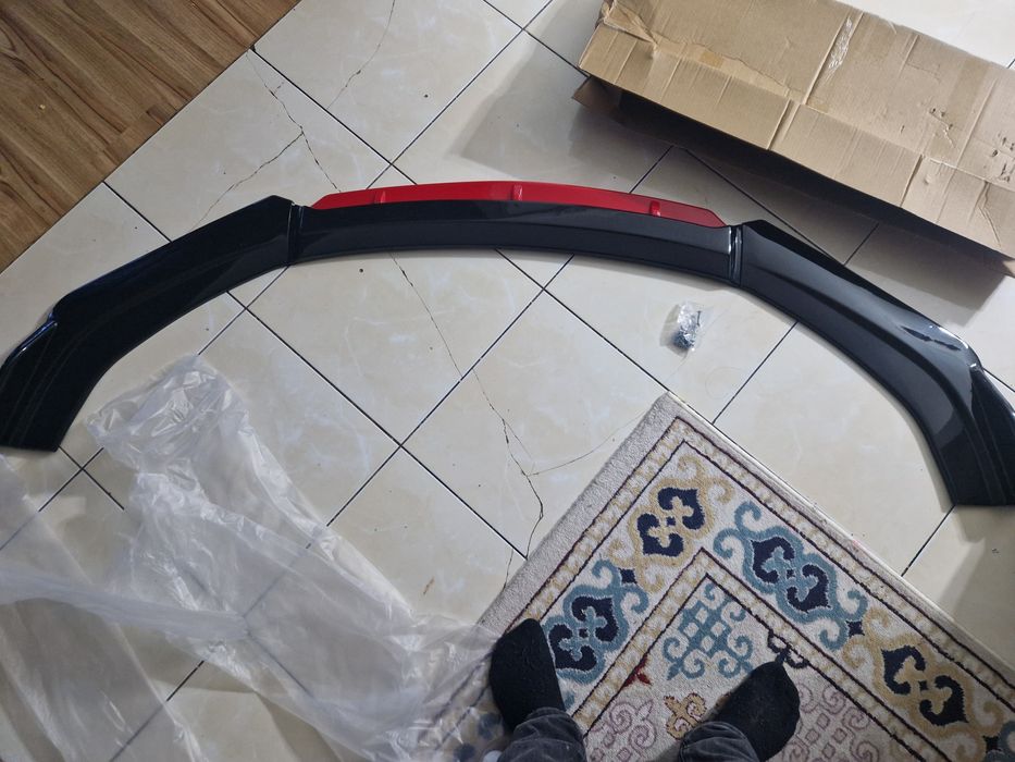 Губа на бампер универсальная