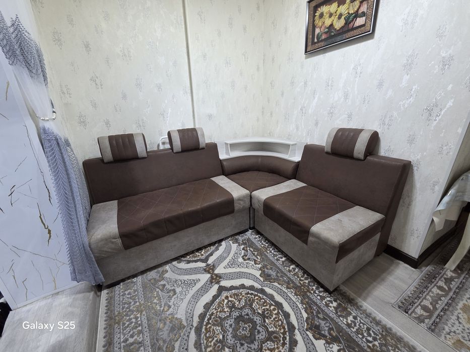 Продается уголок