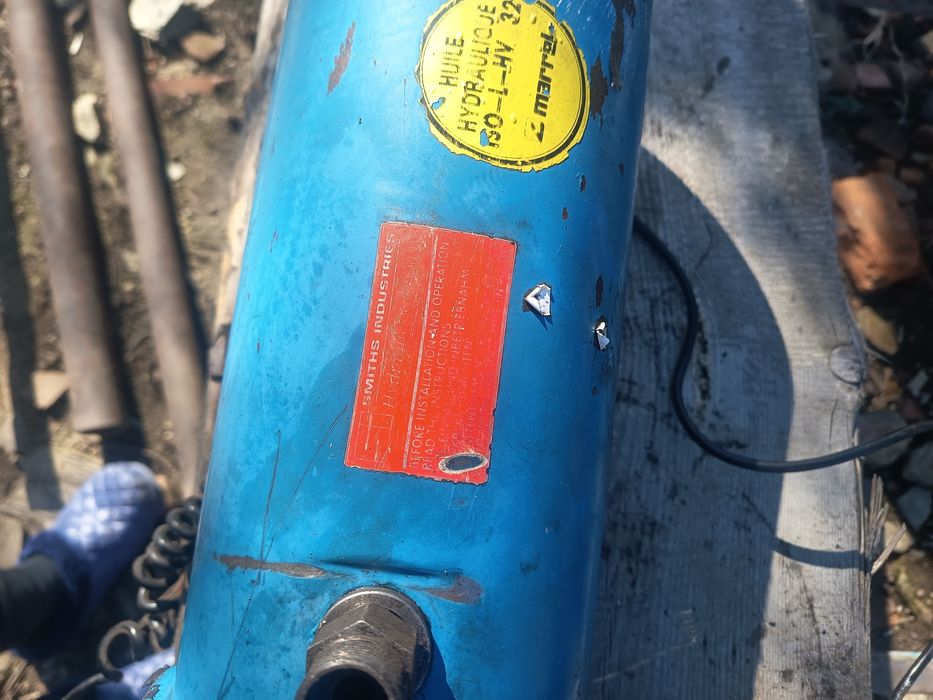 Pompa basculare electrică de 3.5 tone