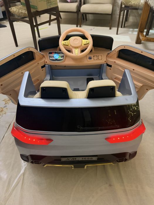 Продается новая детская машина