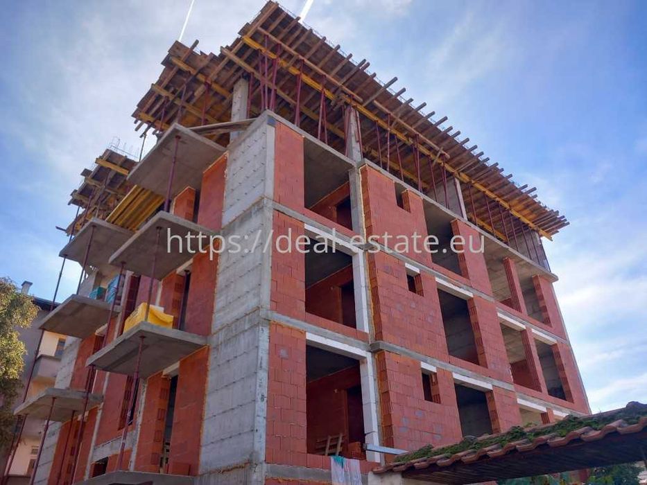 Продава се Многостаен апартамент в Благоевград, Широк център - 233 кв.м за 950 €/кв.м - Снимка #5