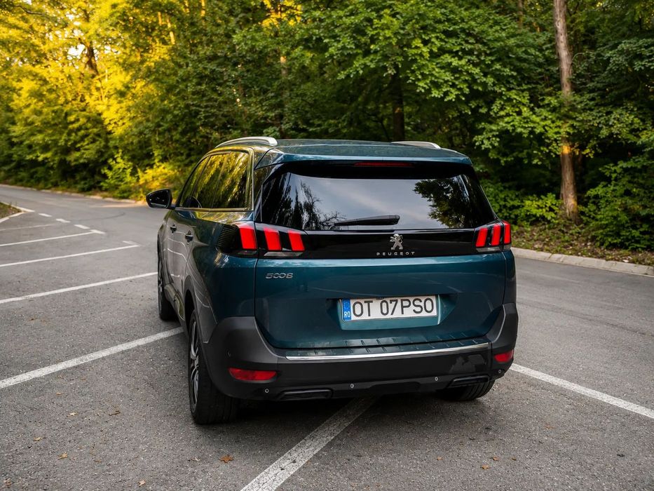 Peugeot 5008 Înmatriculată RO / Echipare Allure / EAT8 / 7 locuri / Proprietar