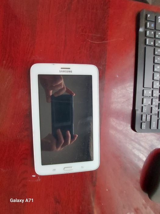 Планшет Samsung galaxy tab 3 lite