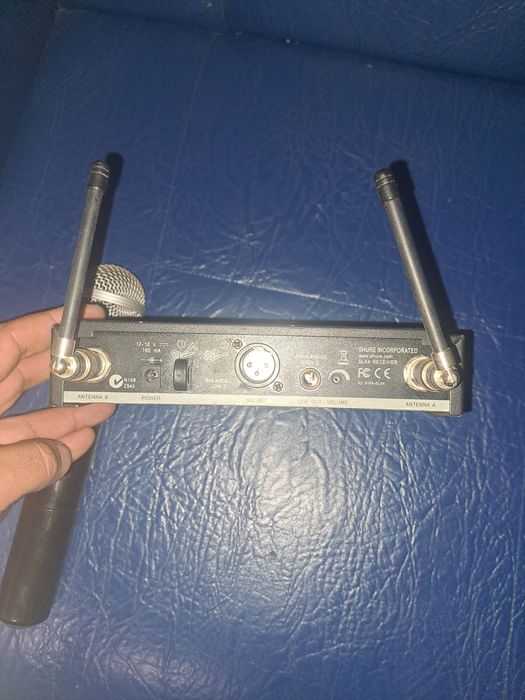Microfon  wireless  sure funcțional