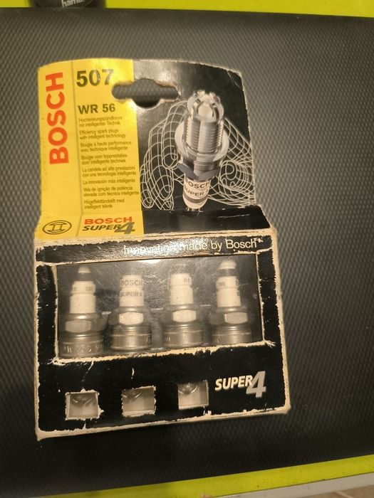 Set 4 bujii Bosch Super 4 507 WR56