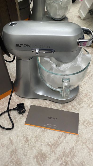 Миксер BORK B711