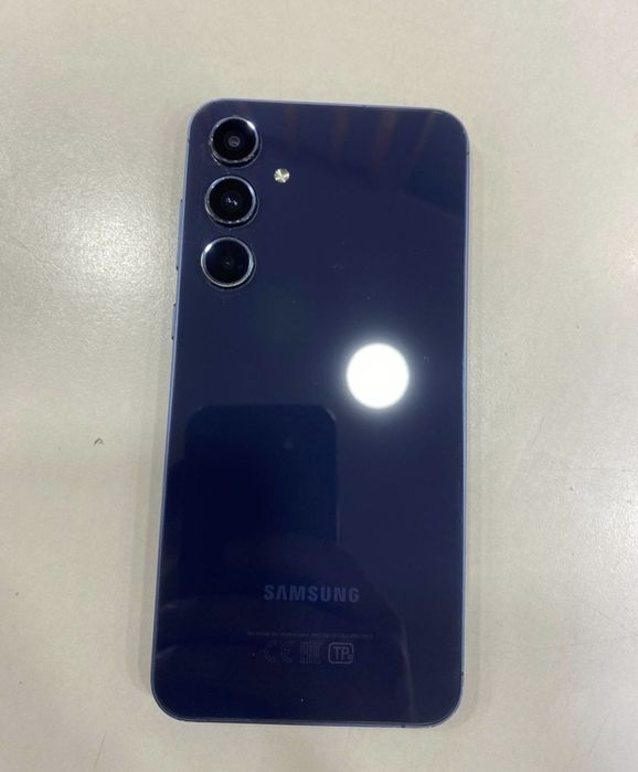 Samsung a55 5g 8/256 sotiladi