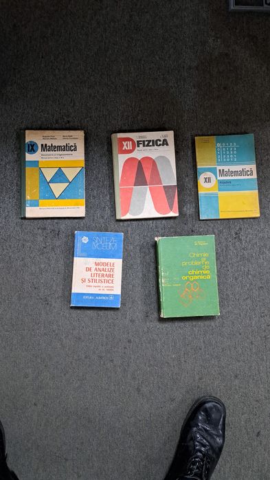 Manuale scolare vechi