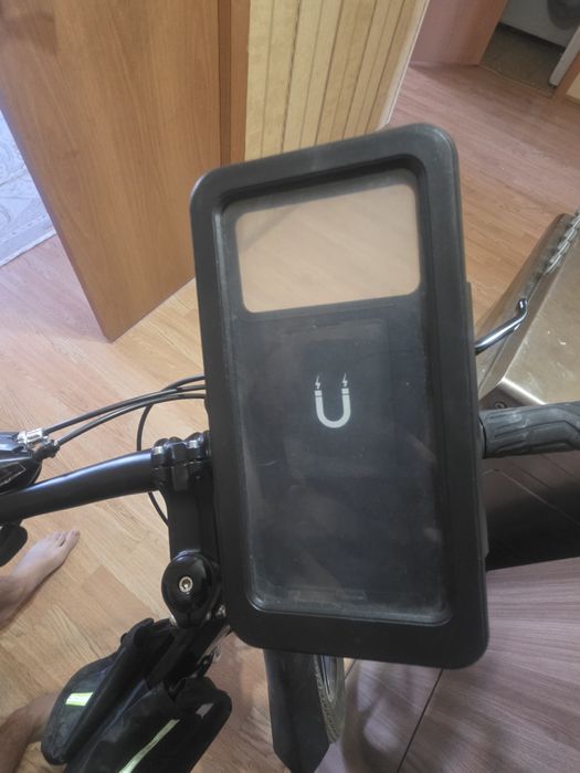 Продам велик с термо сумкой