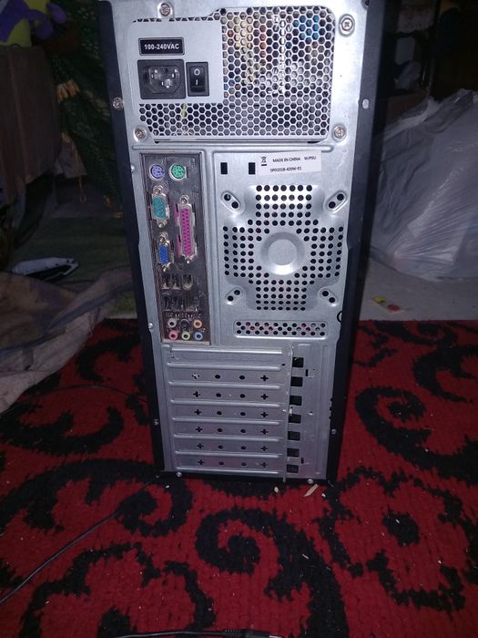 Pc Asus și HP  sunt funcționale la schimb pe un laptop funcțional