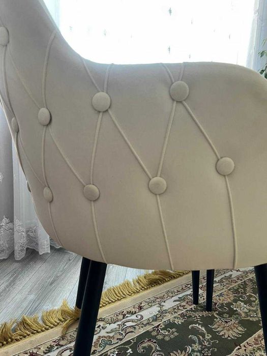 Кресло для гостинной