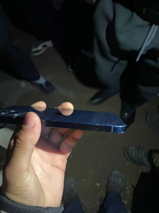 Iphone 12 64 talik 79% radnoy usta kormaagn ayb yoq