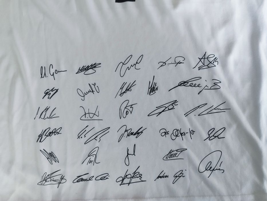 Футболна тениска