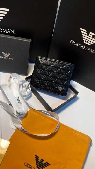 In stoc Portofel pentru bărbați piele Emporio Armani  3065