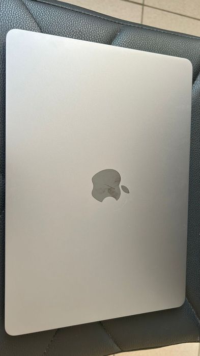 MacBook air M2 2022