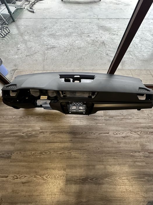 Арматурно табло SKODA SUPERB