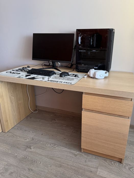 Продам компьютерный стол