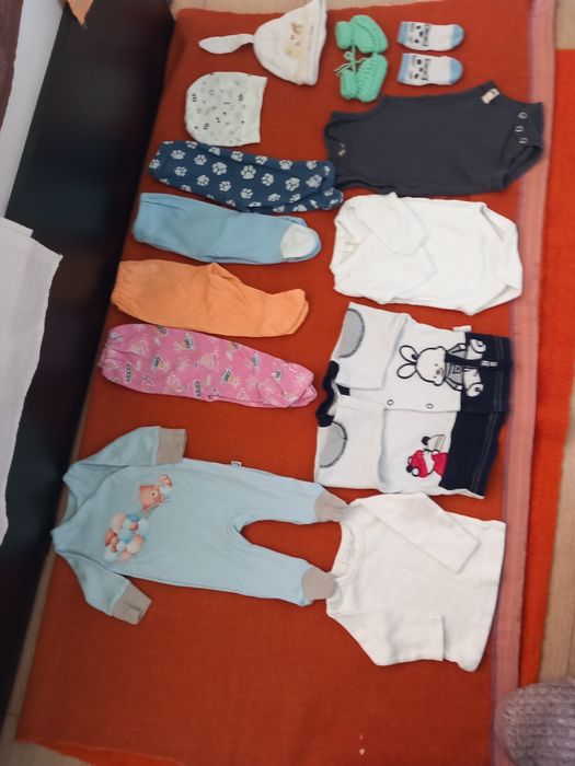 Лот  бебешки дрешки
