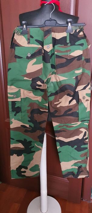 Pantaloni army cu buzunare laterale