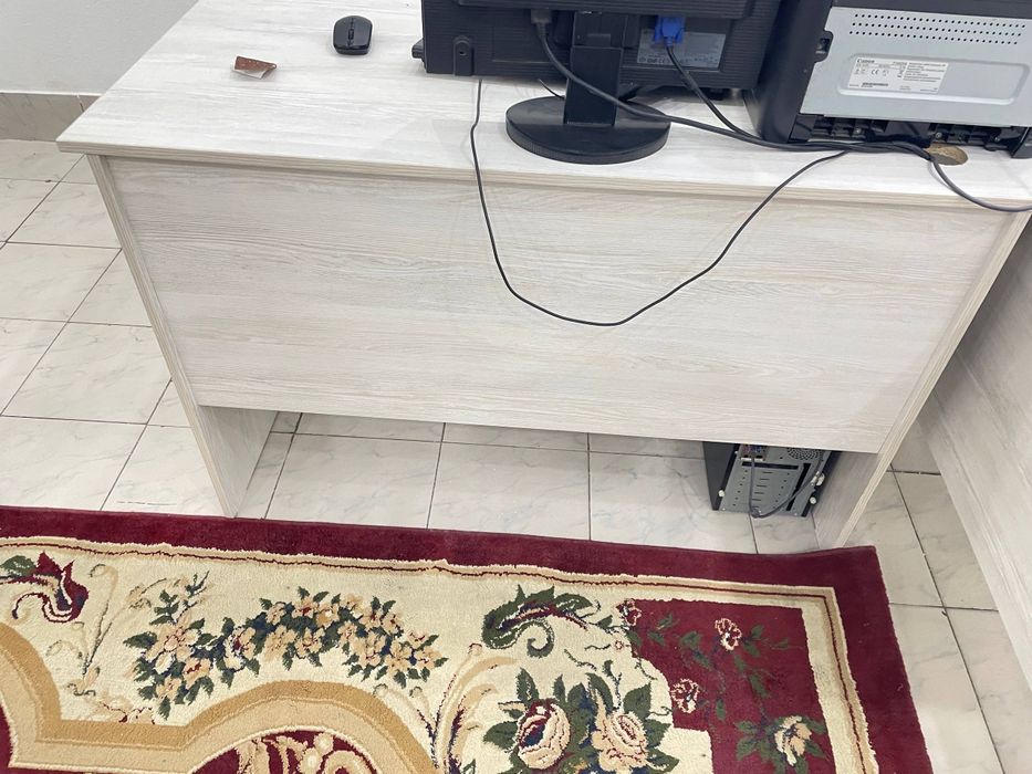 Офисная мебель стол