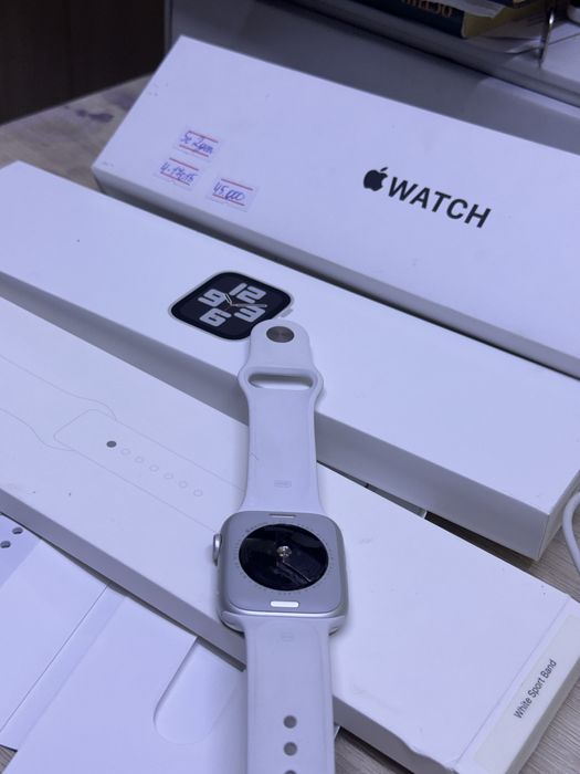 Смарт-часы Apple Watch SE 2 Gen (44 мм)