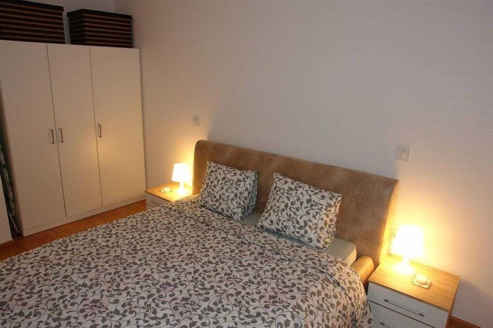 Продава се Тристаен апартамент в Бургас, Център - 96 кв.м за 1488 €/кв.м - Снимка #6